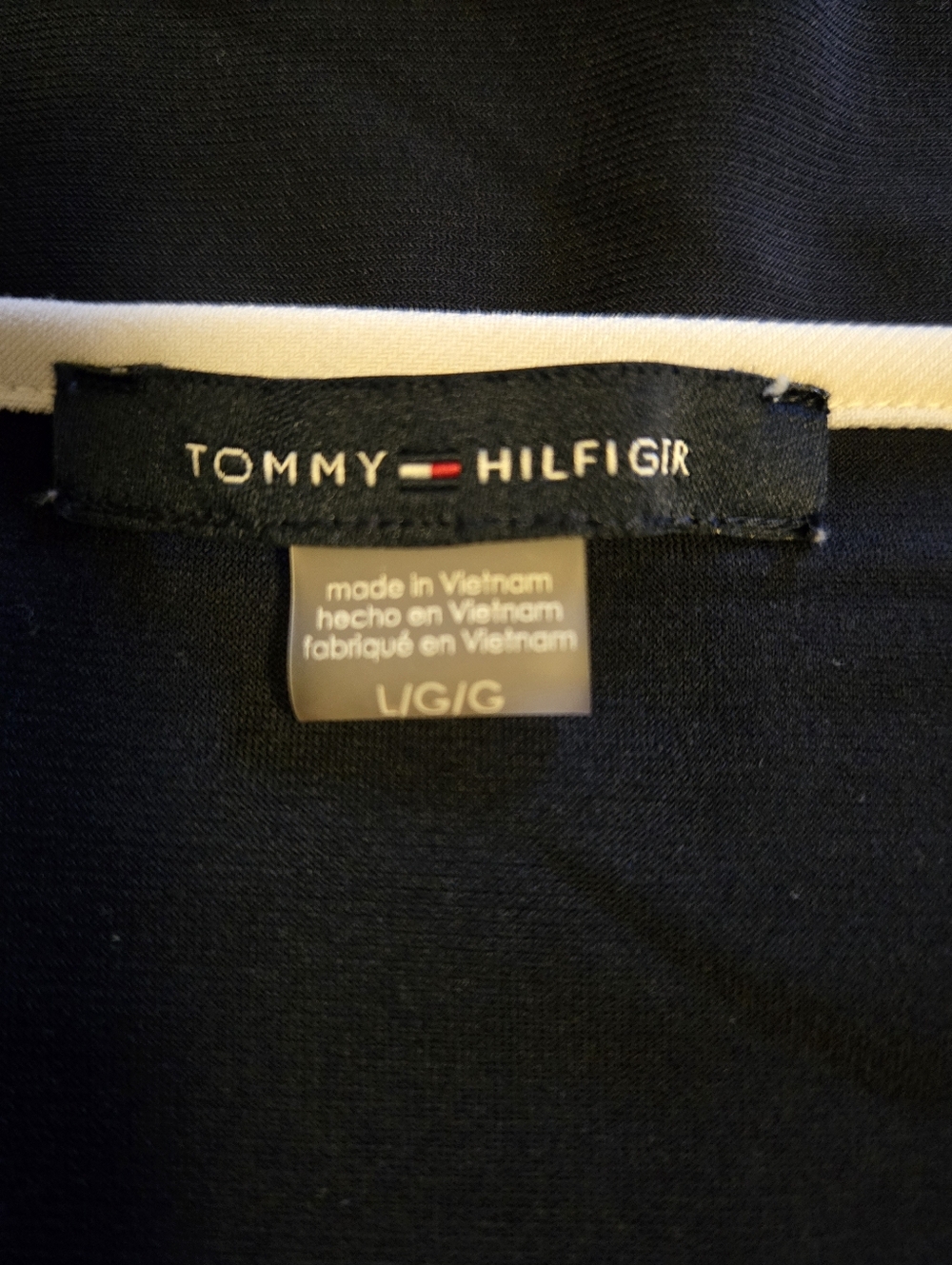TOMMY HILFIGER Women's Navy Blue V-Neck Top with White Trim. Size Large. - Picture 6 of 8